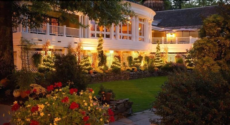 Bedford Village Inn Zewnętrze zdjęcie