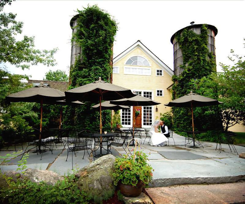 Bedford Village Inn Zewnętrze zdjęcie